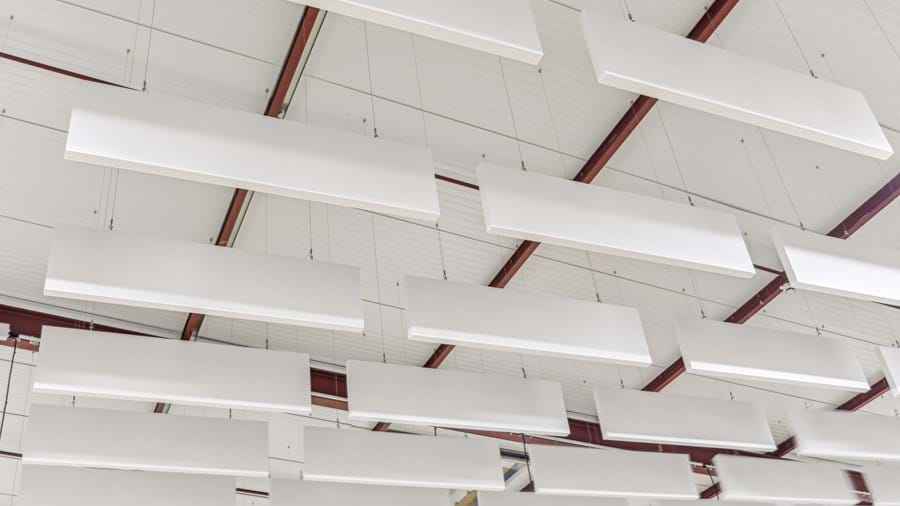 Autre photo de baffles acoustiques installées à l'école de gendarmerie de Dijon.