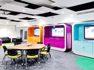 Educational space in hospital facility with acoustic ceiling