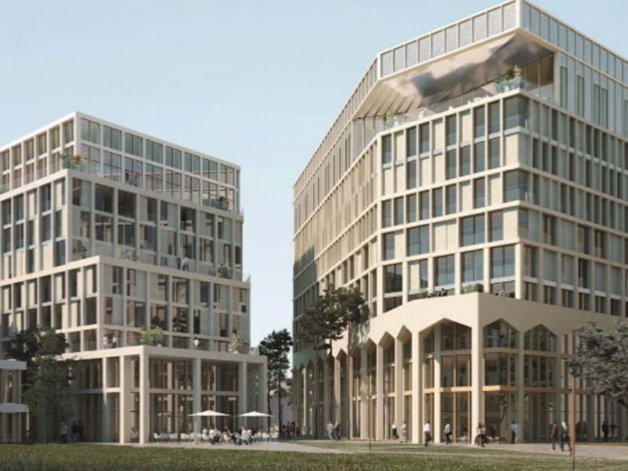 Modernes architektonisches Design mit zwei nebeneinander liegenden Bürogebäuden mit großen Glasfenstern und geometrischen Mustern. Die Gebäude sind von Grünflächen und umherlaufenden Menschen umgeben, was auf ein geschäftliches oder städtisches Umfeld hindeutet.