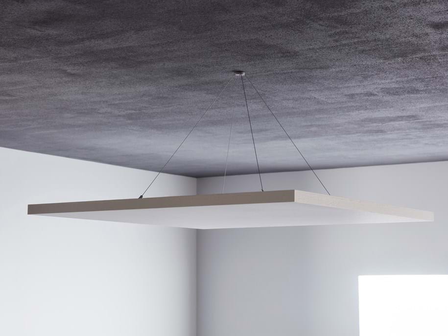 Frihängande akustikabsorbent installerad med en enpunktsinfästningsmetod